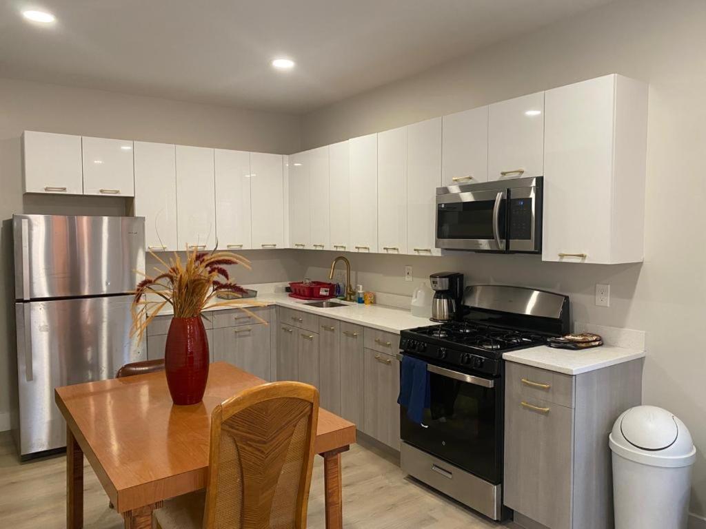 Stylish Room 8Mins To Newark Airport Exterior photo