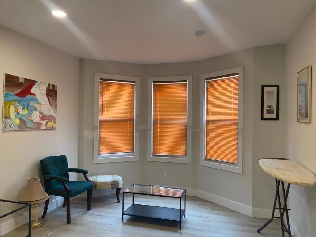 Stylish Room 8Mins To Newark Airport Exterior photo